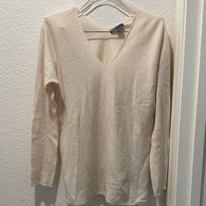 Vince Cream V-Neck Sweater 100% Cashmere Size XS